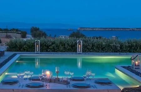 Paros Sleeps 13 Pool Air Con Wifi Villa