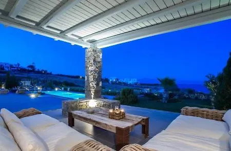 Paros Sleeps 13 Pool Air Con Wifi *