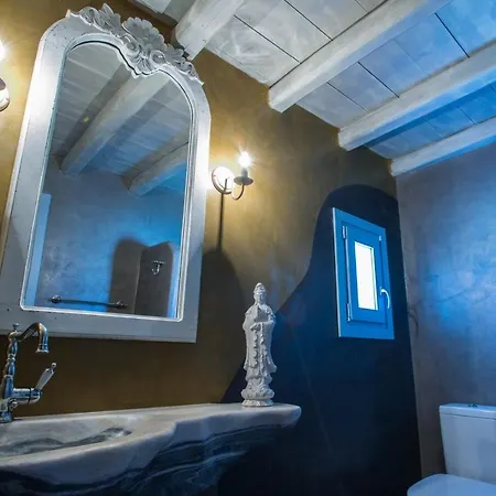 Paros Sleeps 13 Pool Air Con Wifi Parikia (Paros)